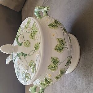 Ceramic Leafy Green&White Serveware Tureen 12cup 'Daisy & Vine' Made In Italy